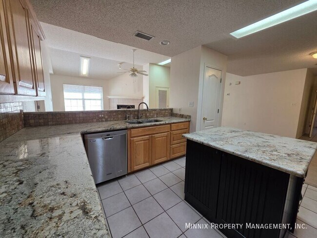 Building Photo - 4713 Timber Ln