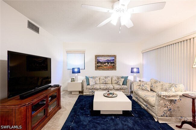 Building Photo - 565 Beachwalk Cir