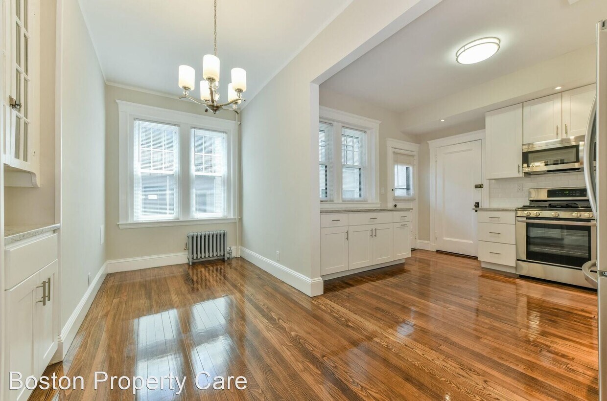 Primary Photo - 2 br, 1 bath House - 411 Washington St #3