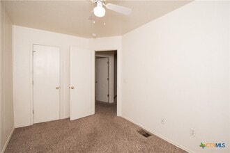 Building Photo - 4003 Pilgram Dr