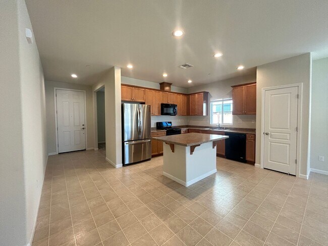 Foto del edificio - 7648 Chappelle Way