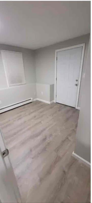 Building Photo - 7 Village St