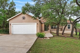 Building Photo - 606 Rogart Dr