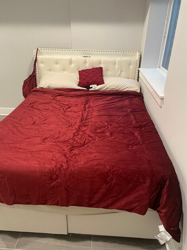 Foto del edificio - 5237 Chancellor St