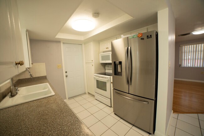 Building Photo - 5116 Valimor Dr