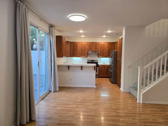 Foto del edificio - 1517 Laurel Grove Dr