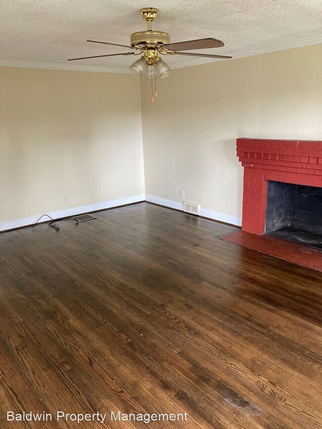 Building Photo - 3 br, 1.5 bath House - 203 BEECHWOOD CIRCLE