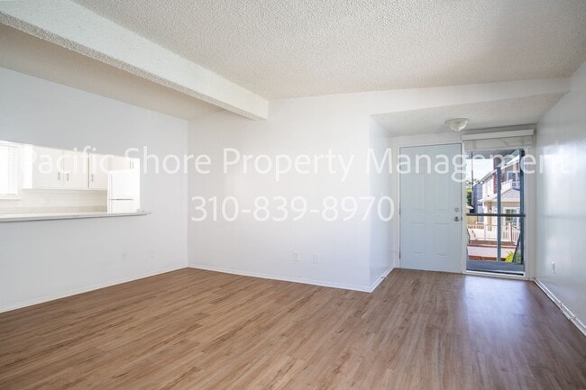 Building Photo - 24 27th Pl