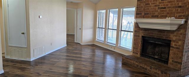 Foto del edificio - 2312 Dawn Ct