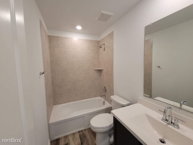 Building Photo - 5 br, 4.5 bath House - 3604 Peachbush Lane