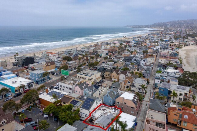 Foto del edificio - 824 Rockaway Ct