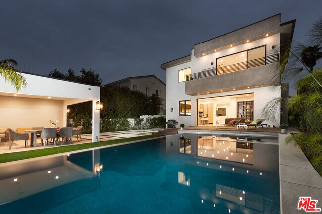 Building Photo - 6347 Maryland Dr
