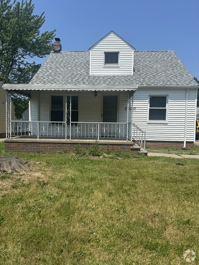 Building Photo - 21051 Nicholas Ave