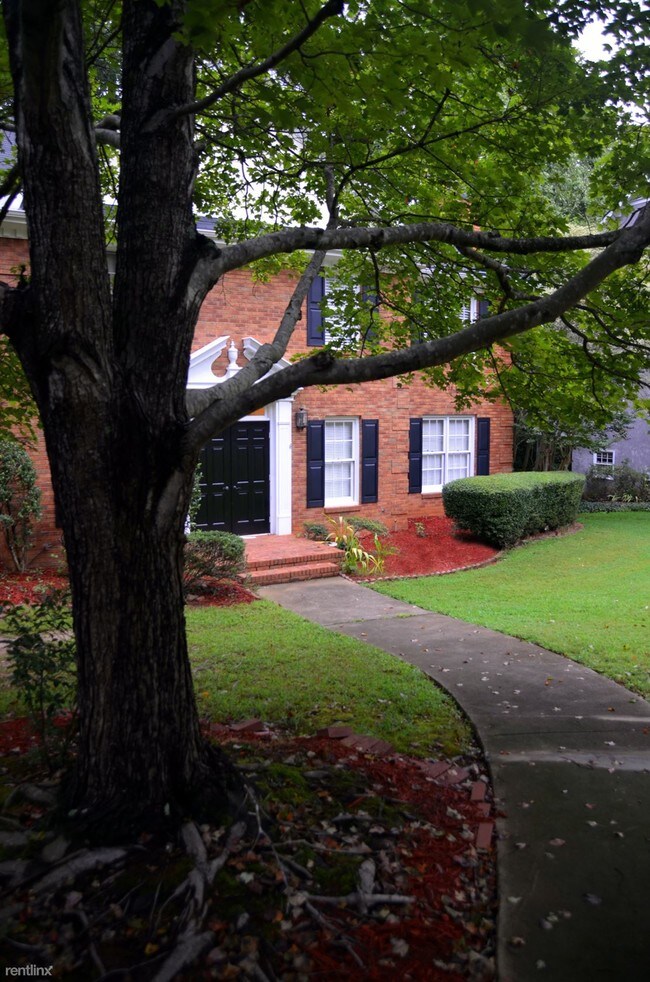 Building Photo - 8973 Carroll Manor Dr