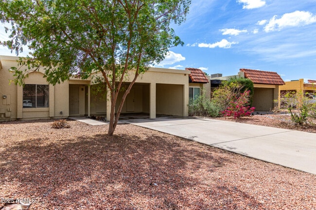 Building Photo - 747 W Rice Dr