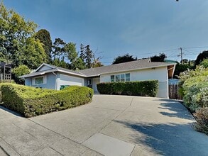 Building Photo - 3445 Stewarton Dr