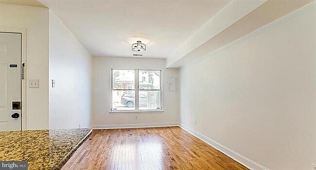 Foto del edificio - 1324 N Hancock St