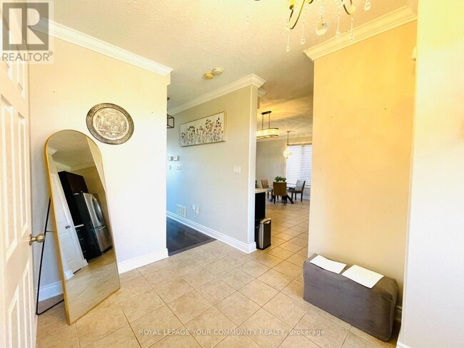 Photo du bâtiment - 996 Booth Ave