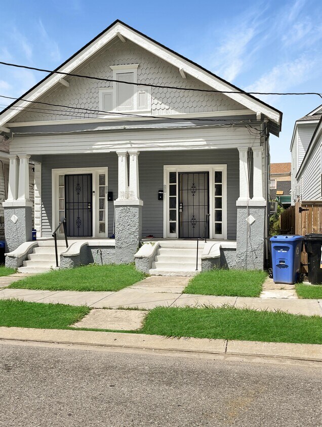 Primary Photo - 2311 D'Abadie St