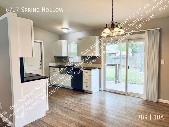 Building Photo - 6707 Spring Hollow St