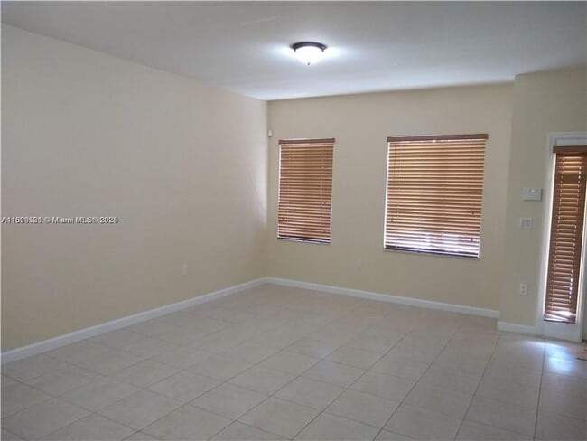 Photo - 2707 SW 82nd Ave Apartment