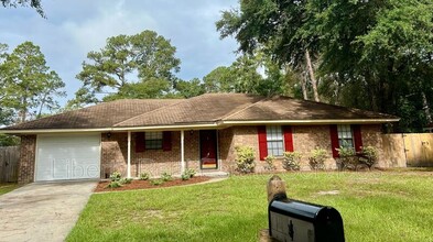 Building Photo - 623 Westmoreland Dr