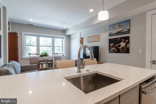 Foto del edificio - 3918 W St NW