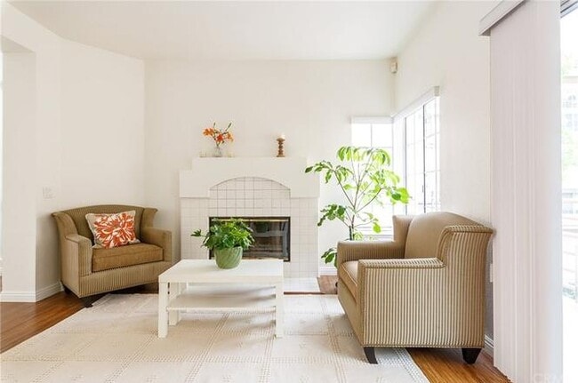 Building Photo - 14043 Lemoli Ave