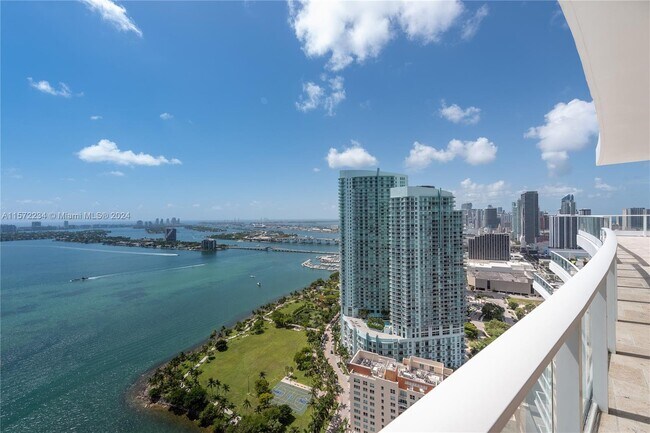 Foto del edificio - 2020 N Bayshore Dr