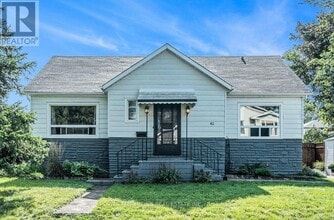 Building Photo - 42 Côte-des-Neiges Rd