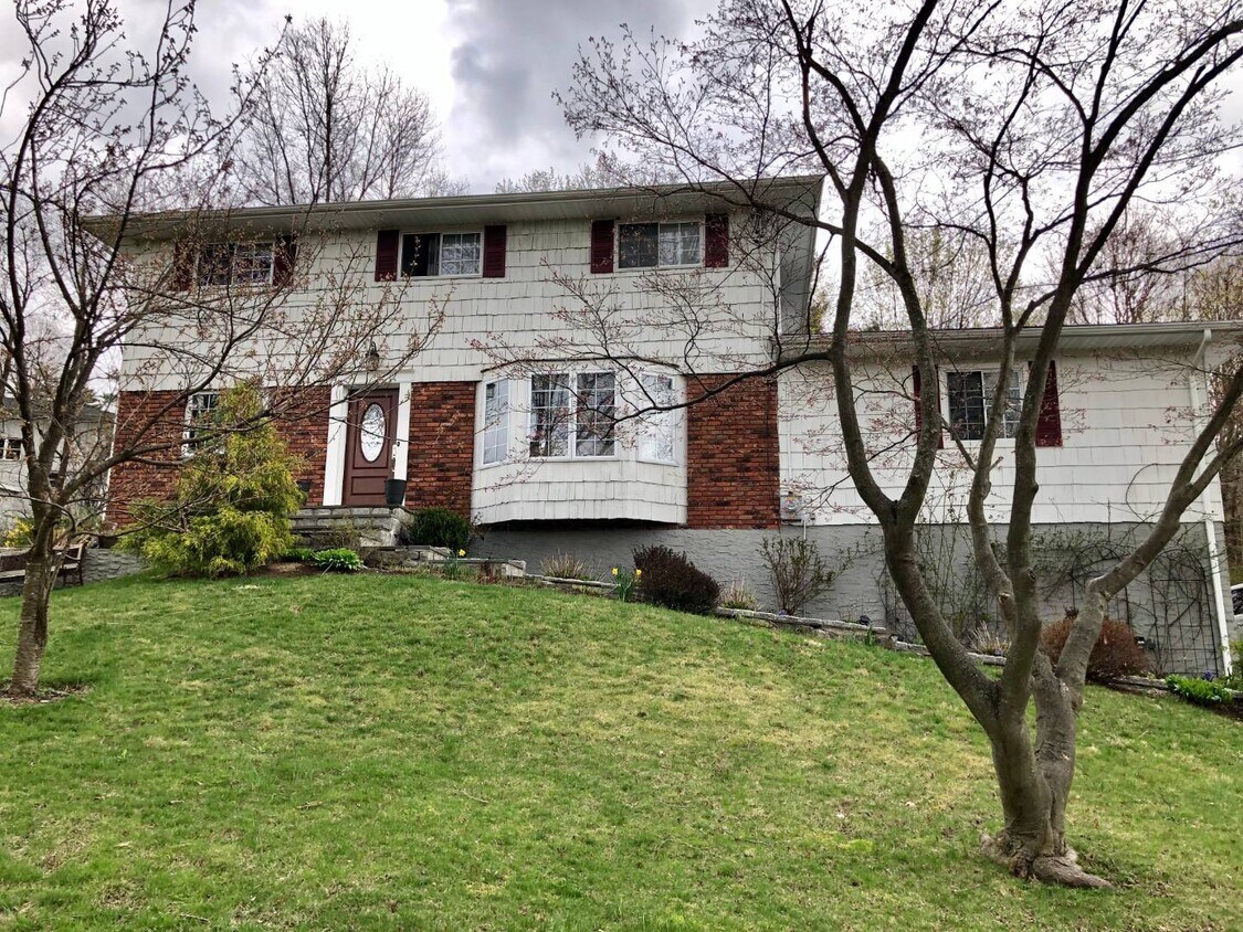 18 Somerstown Rd, Ossining, NY 10562 House Rental in Ossining, NY