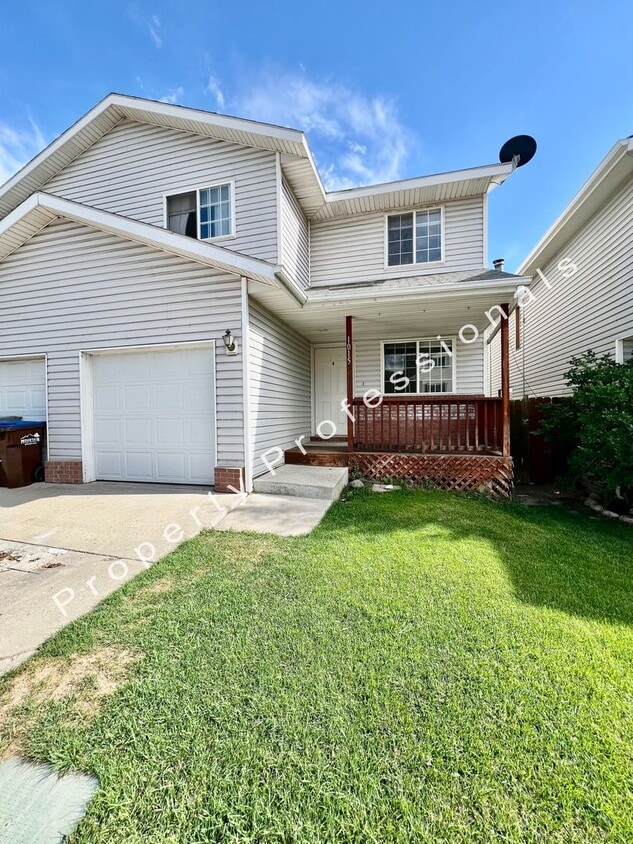 Primary Photo - Townhouse in Silt for Rent
