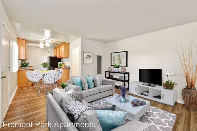 Building Photo - 4737 Thornton Ave