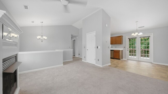 Building Photo - East Brainerd Home Available NOW!