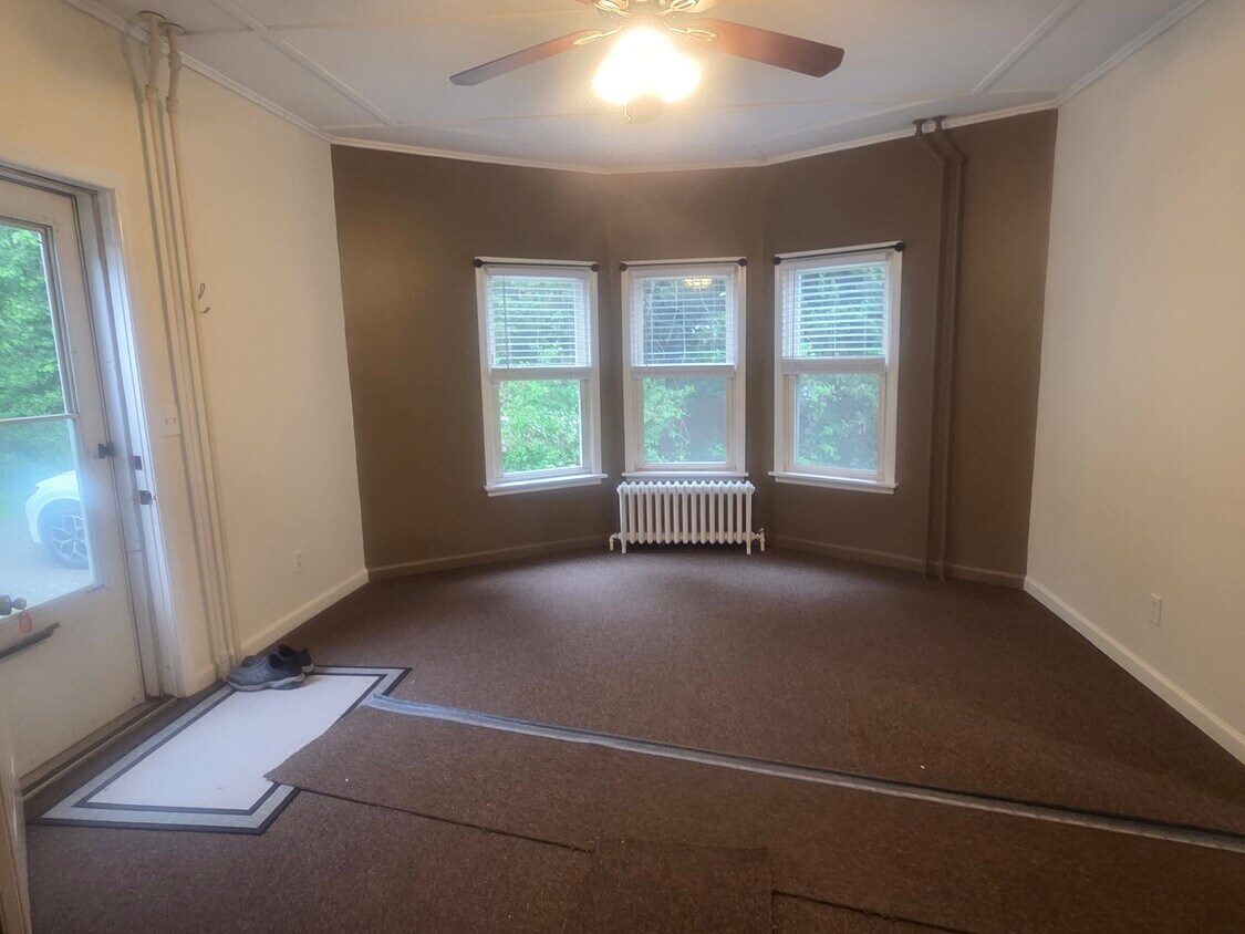 Foto principal - 124 Oak St