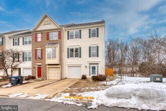 Building Photo - 6242 Clay Pipe Ct