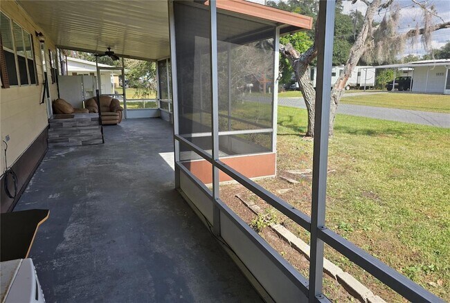 Foto del edificio - 1634 Dolphin Dr