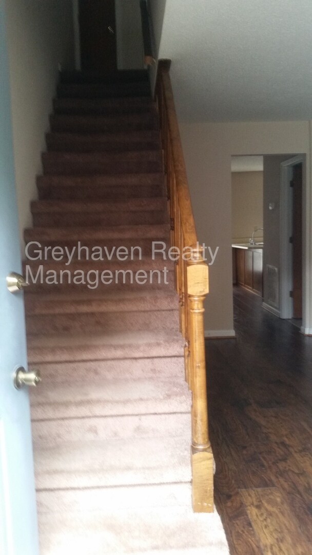 Building Photo - 3810 Thrushwood Dr