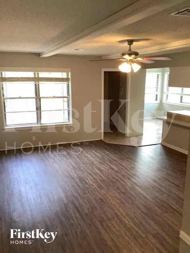 Foto del edificio - 10127 Carlow Ln