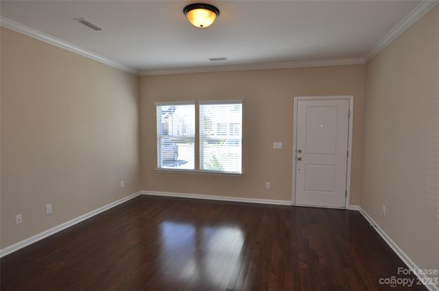 Building Photo - 12752 Persimmon Tree Dr