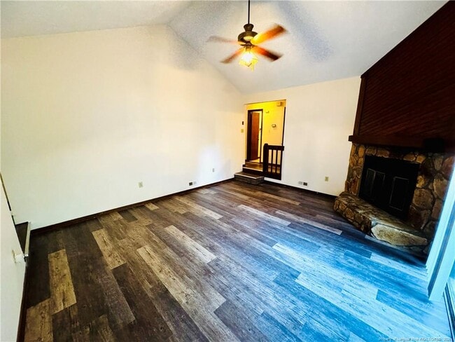 Building Photo - 446 Wilder Dr