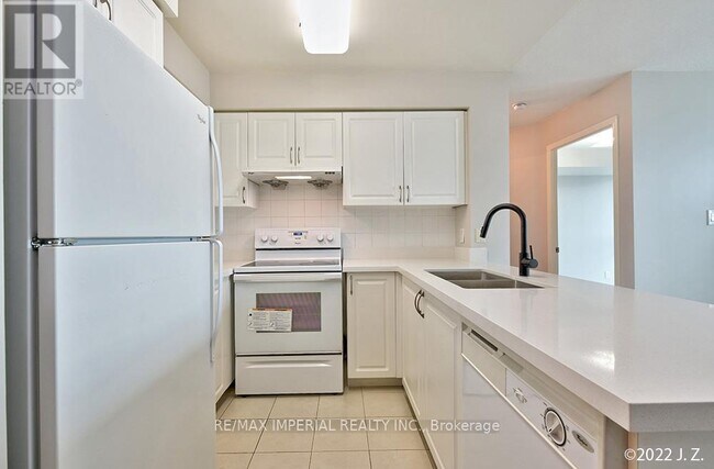 Building Photo - 88-2988 Grangeway Ave