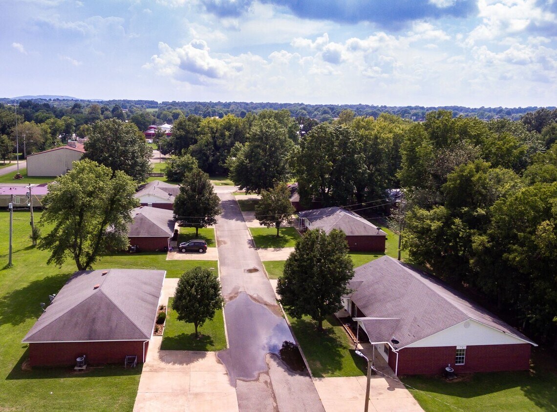 Building Photo - 212/214 6th Place