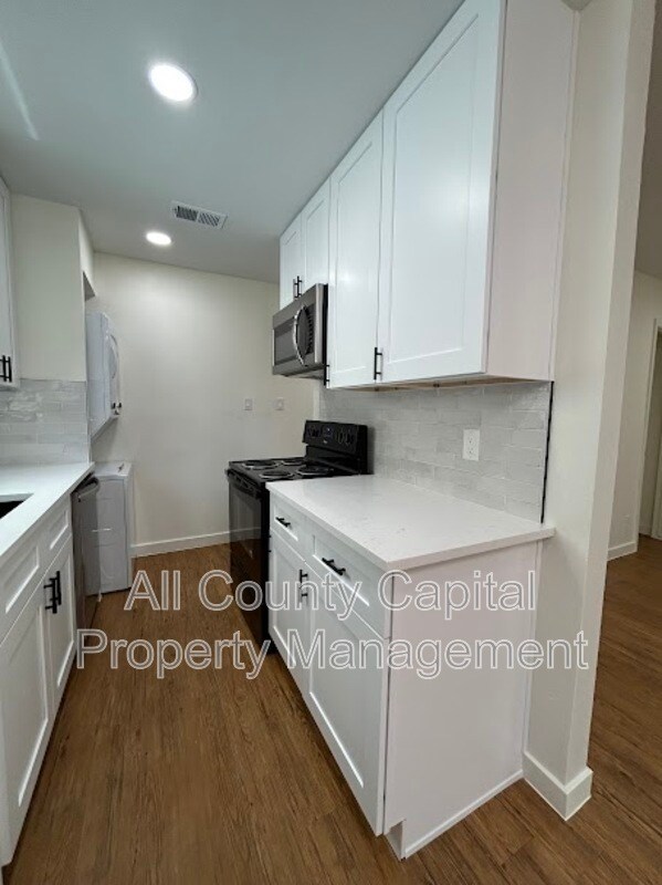Foto del edificio - 3438 Willowrun Dr