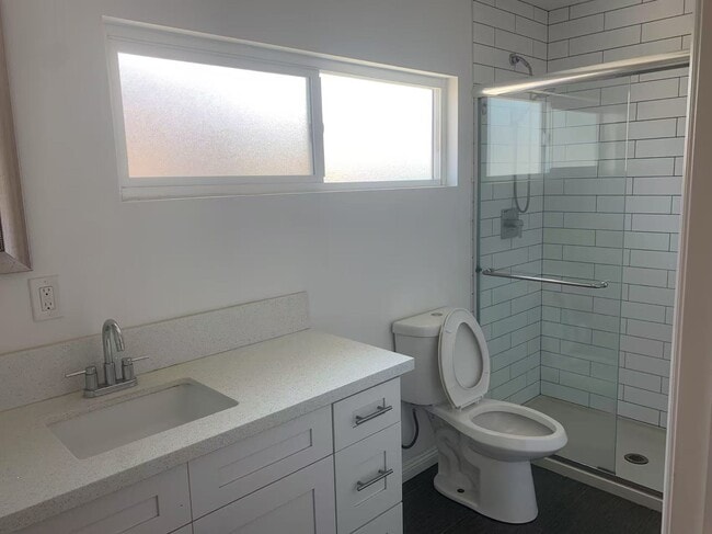 Foto del edificio - 5336 Huddart Ave