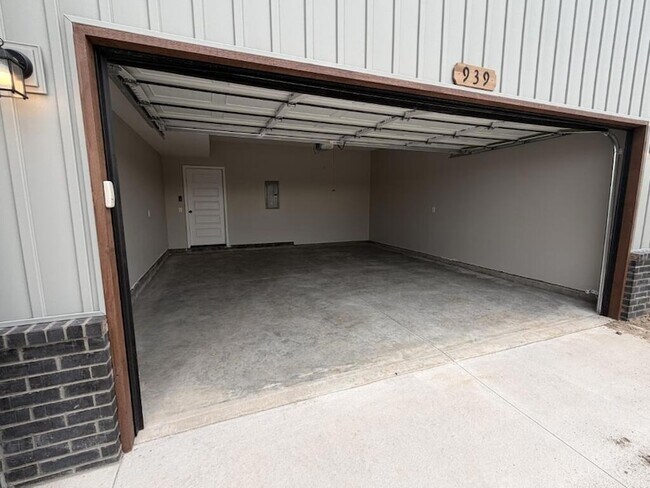 Foto del edificio - 939 Holstein Ln