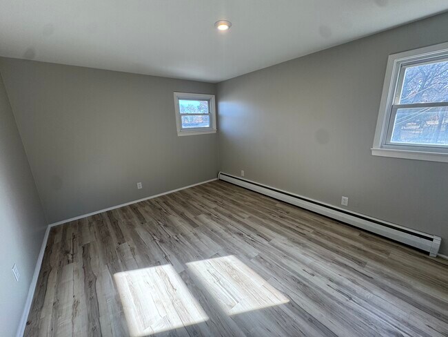 Foto del edificio - 2215 Saratoga Ave