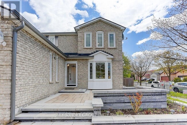 Building Photo - 29 Featherstone Ave
