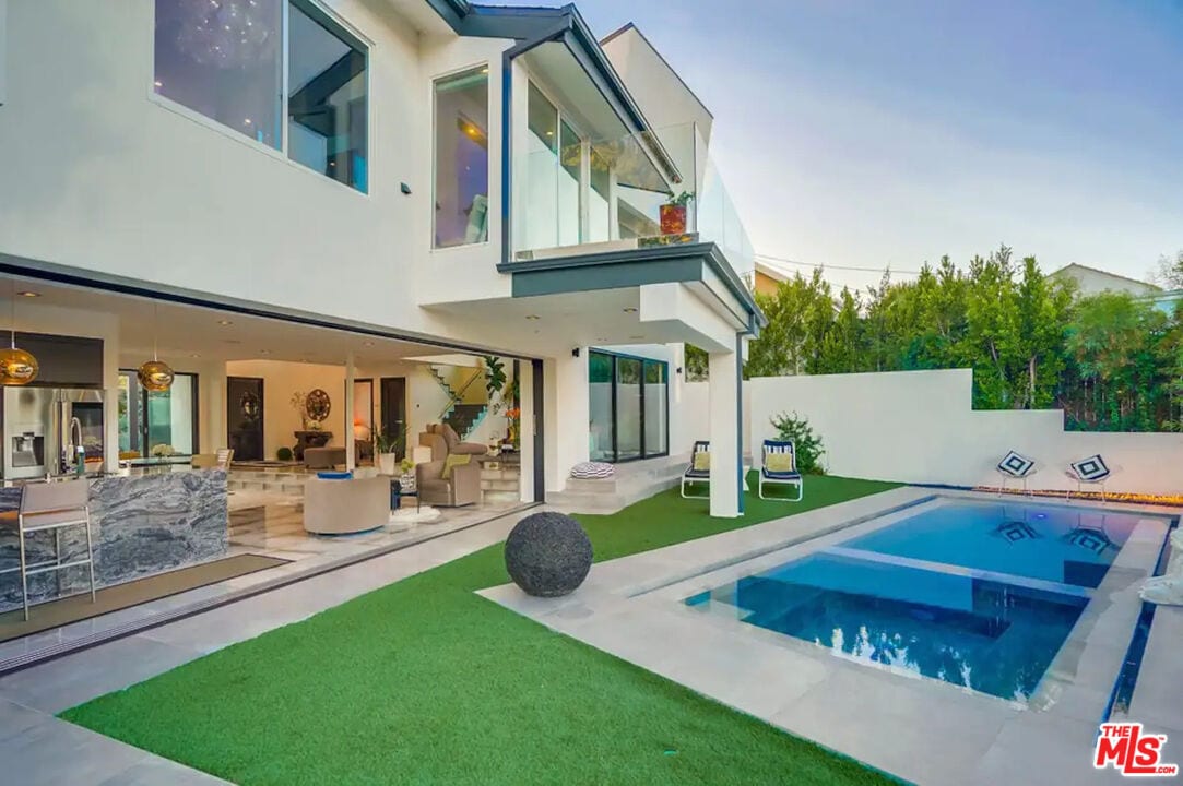 Foto principal - 3437 Troy Dr