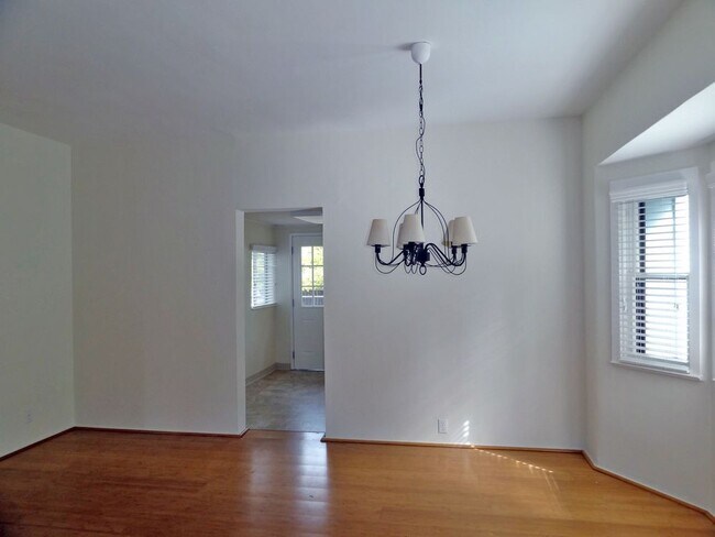 Building Photo - 355 Johnson Ave